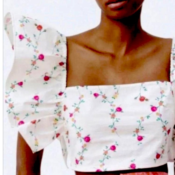 NWT Zara Floral Cropped Ruffle Shoulder Coquette Cottage Core Statement Top S - Picture 2 of 10